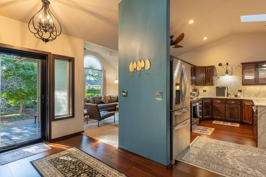 Comfy 4B/2B Home Near Dunes & Ocean! Pet Friendly! ฟลอเรนซ์ ภายนอก รูปภาพ